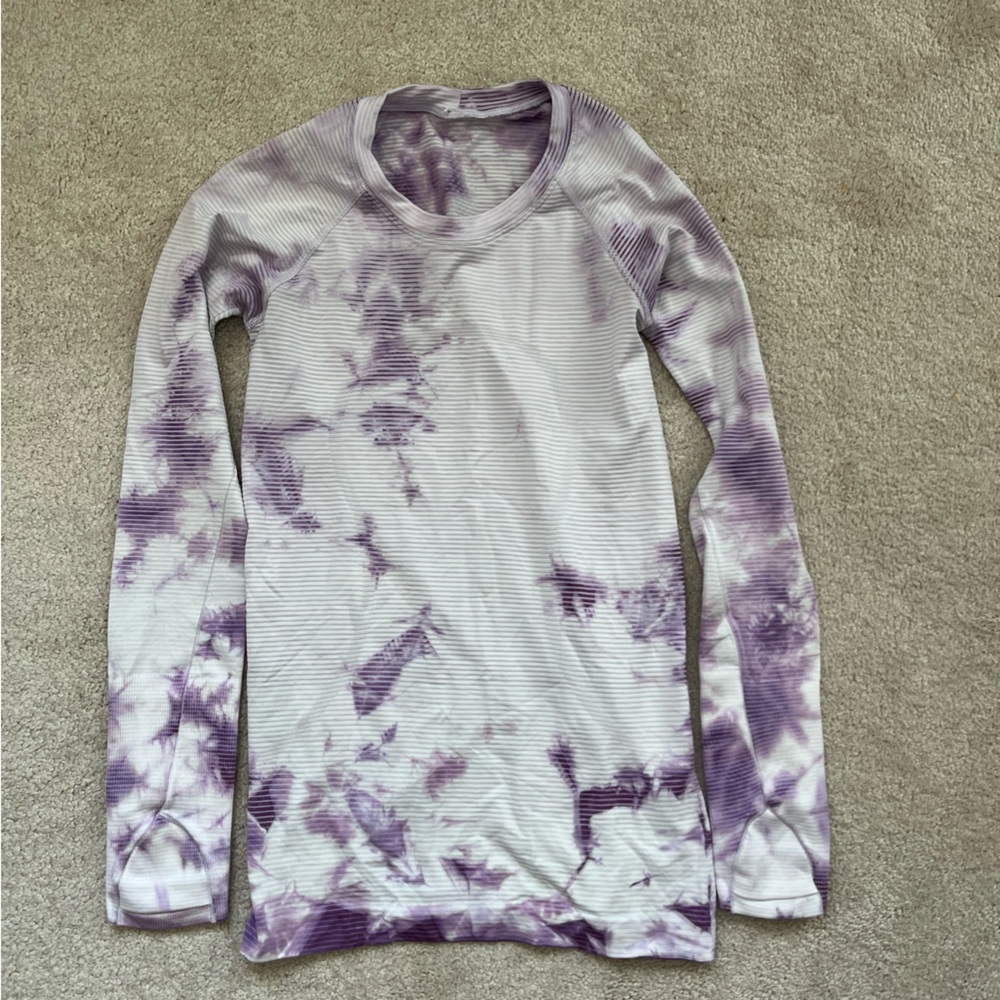 Purple/White Swiftly Tech Tie-Dye Long Sleeve Size 4
